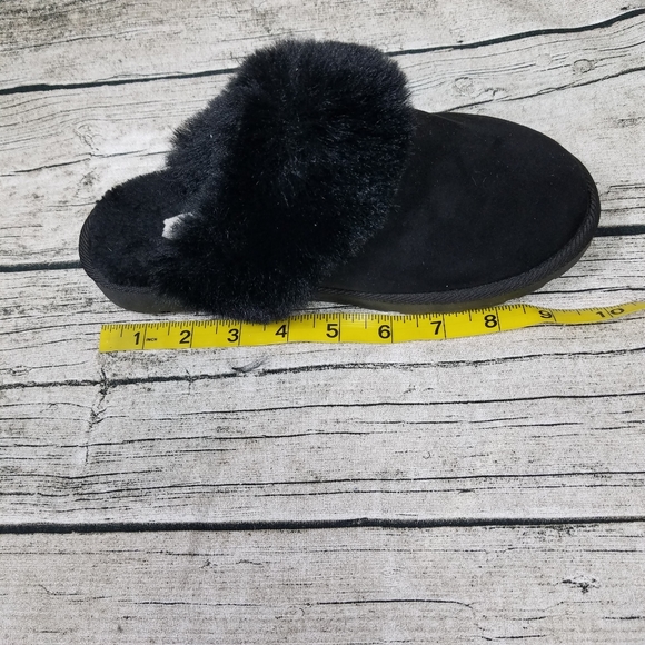 Bamboo Black Slippers Size 7. - Picture 6 of 8